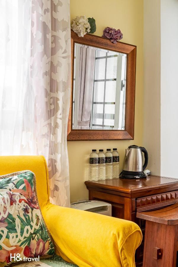 White Cotton Candy Homestay Hualien City Exterior photo